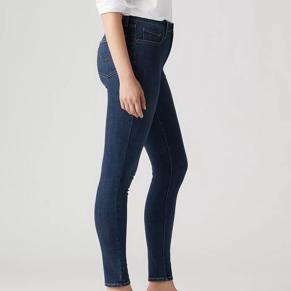 ‼️NOW SOLD ‼️ Levi's RED TAG 721 Highrise Skinny Dark Blue Jeans - Picture 3 of 12